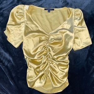 Short sleeve blouse. Size M. Great for work!